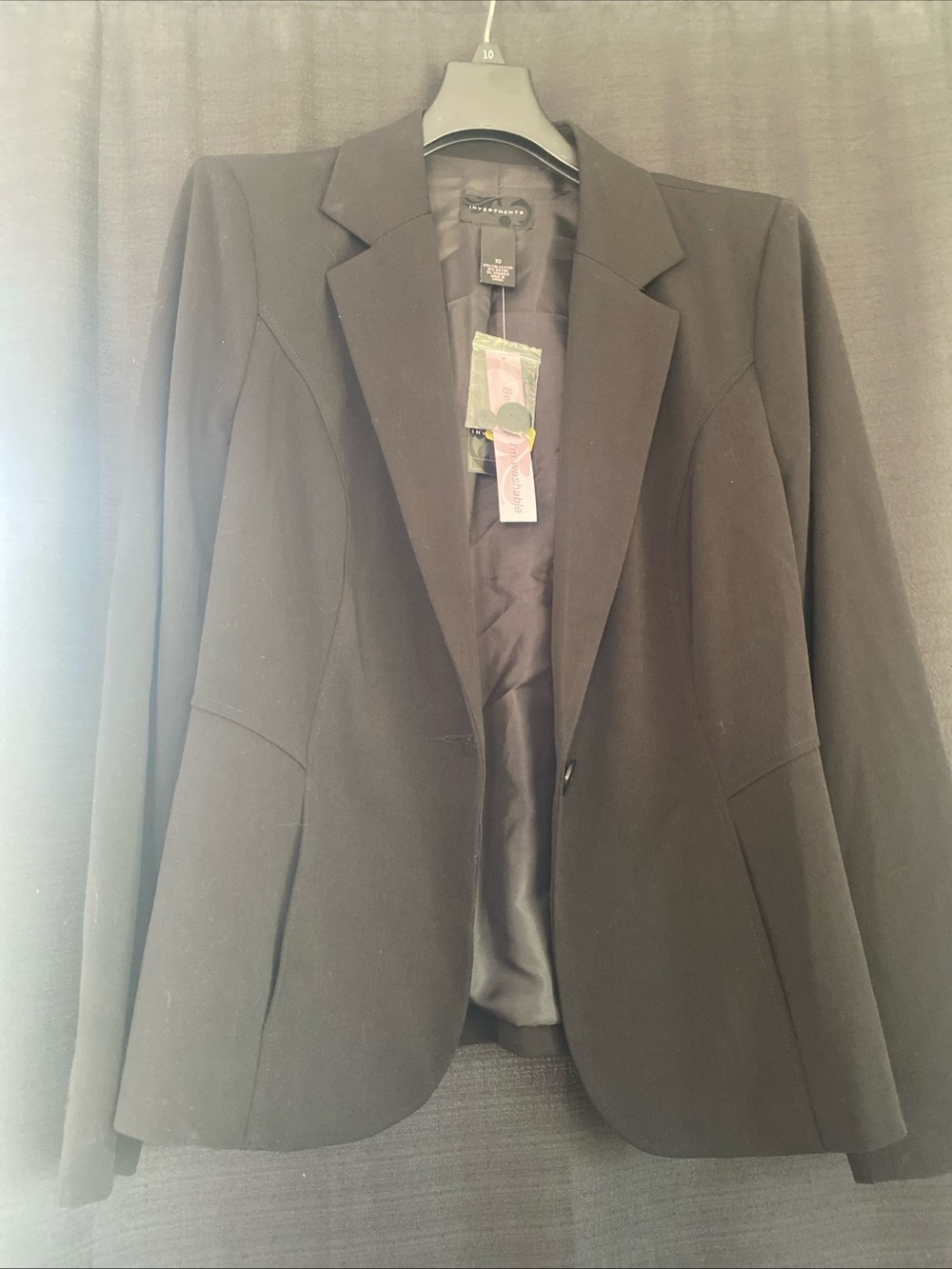 Investments Black Tailored Women's Blazer with Notched Lapel